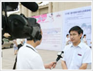 央视记者采访中国北京孕婴童博览会数据中心主任